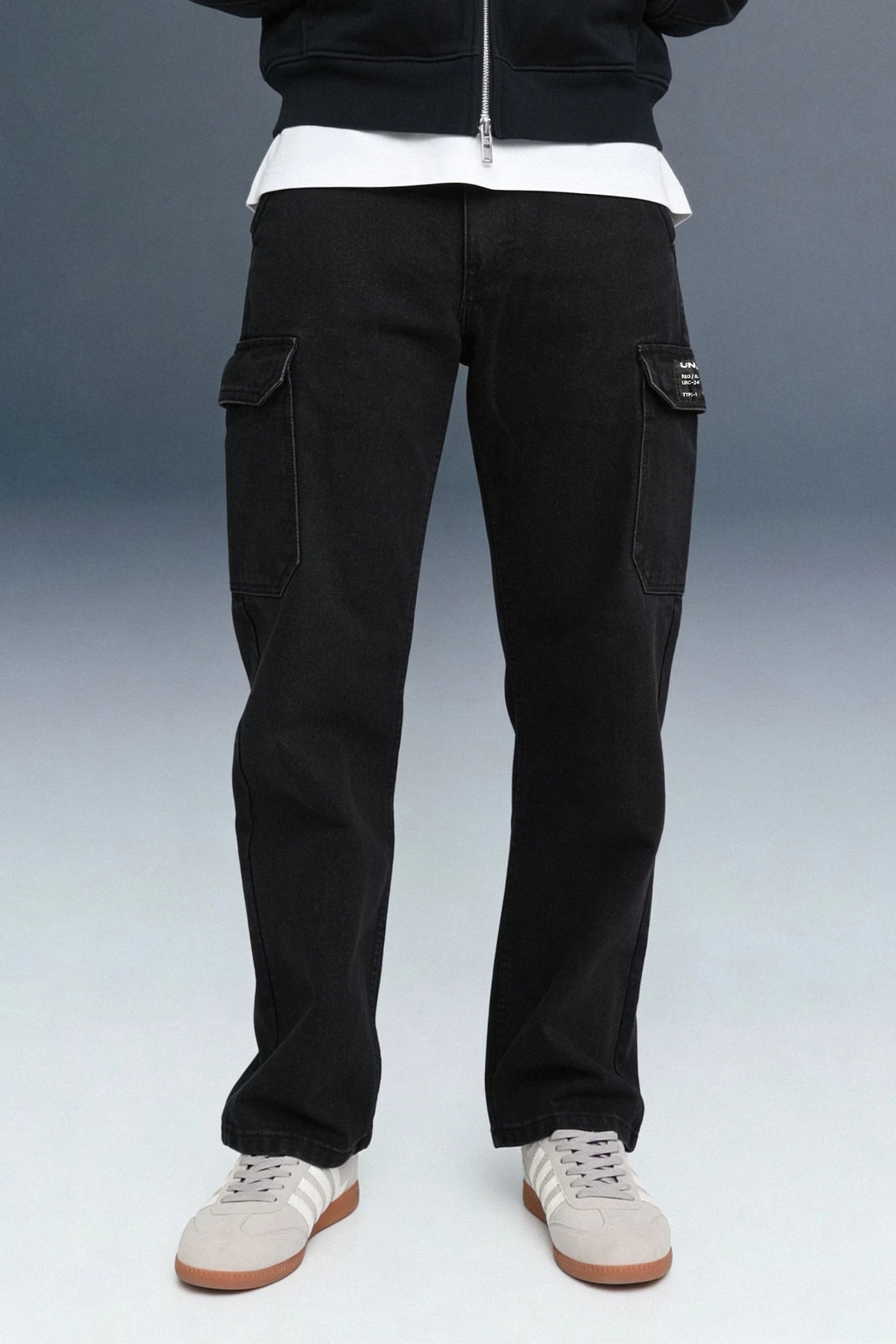 Jet Black 6-Pocket Cargo Jeans For Men - Mid Rise Relaxed Fit