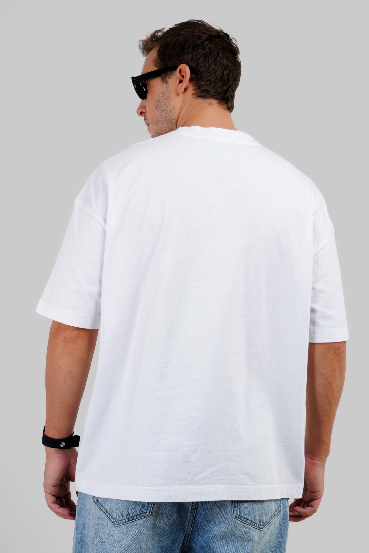 Invisible Gecko White Baggy Fit T-Shirt Men