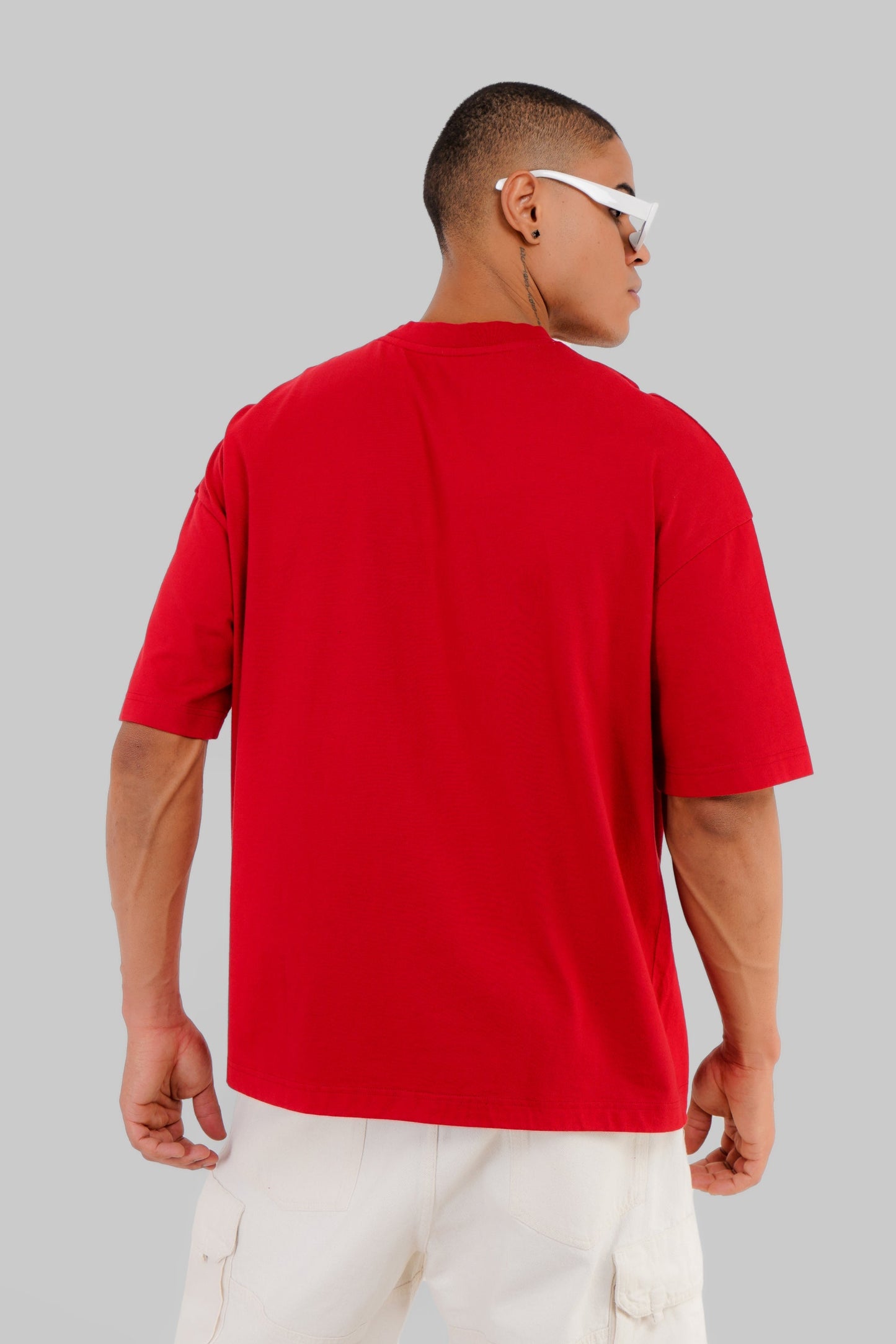Underrated Typo 32 Red Baggy Fit T-Shirt Men